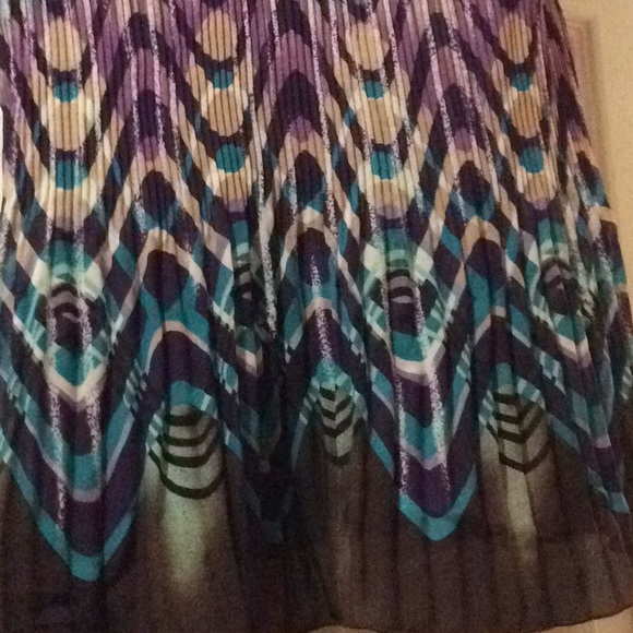 Top - Picture 3 of 4